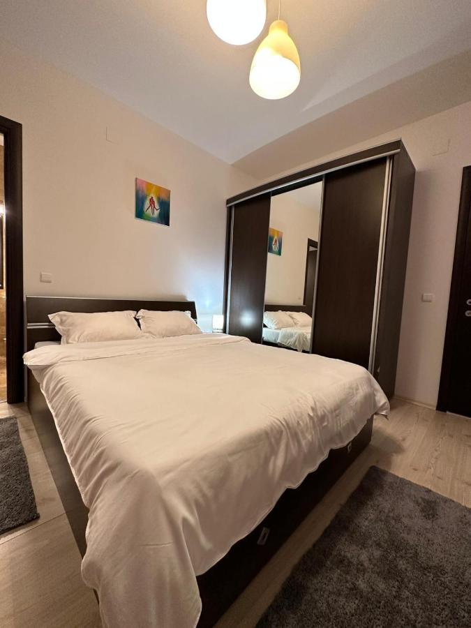 Apartament Otopeni Eksteriør billede
