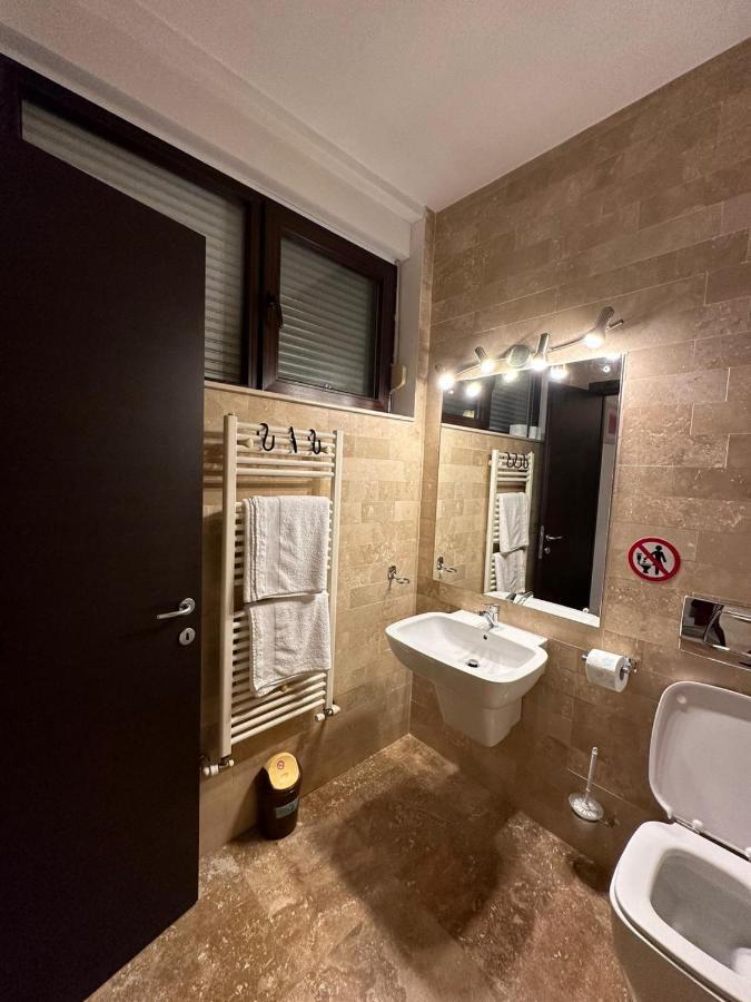 Apartament Otopeni Eksteriør billede